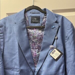 Tailorbyrd Light Blue Men's Blazer with Paisley Lining - NEW WITH TAGS